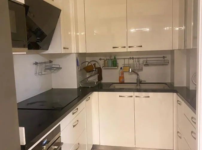 La Tour Eiffel アパート *